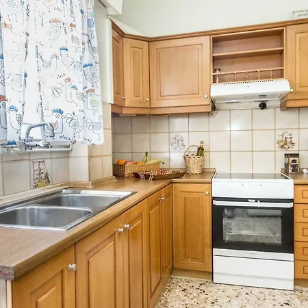 Апартаменты The Ideal Locale - A Sleek And Illuminated Space
